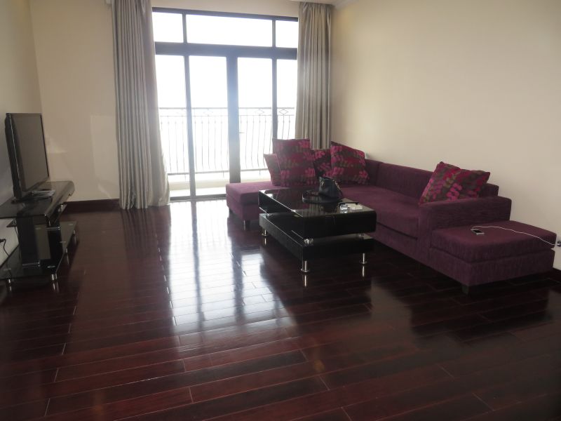 2 bed / 2 bath apartment to rent in R1 building, Royal City, city view