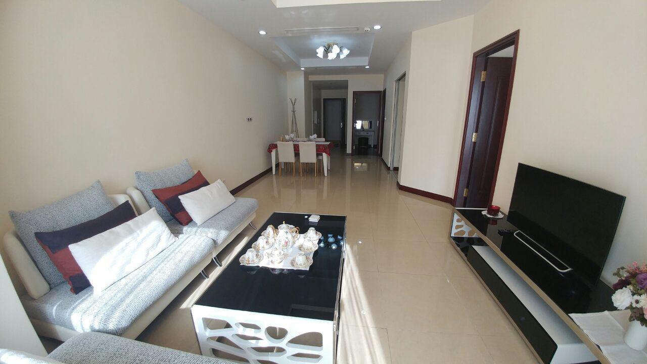 Beautiful 2 bedroom apartment for rent at R4, Royal City