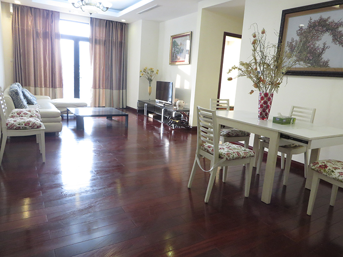 Nice apt for rent in R2 Royal City, 2Bed / 2Bath, bright and quiet